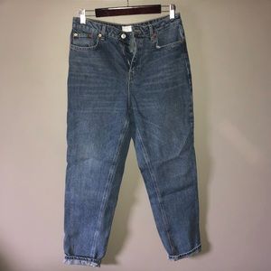 TOPSHOP Mom Jeans